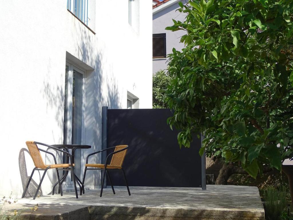 Apartments Losinj Mali Losinj Bagian luar foto