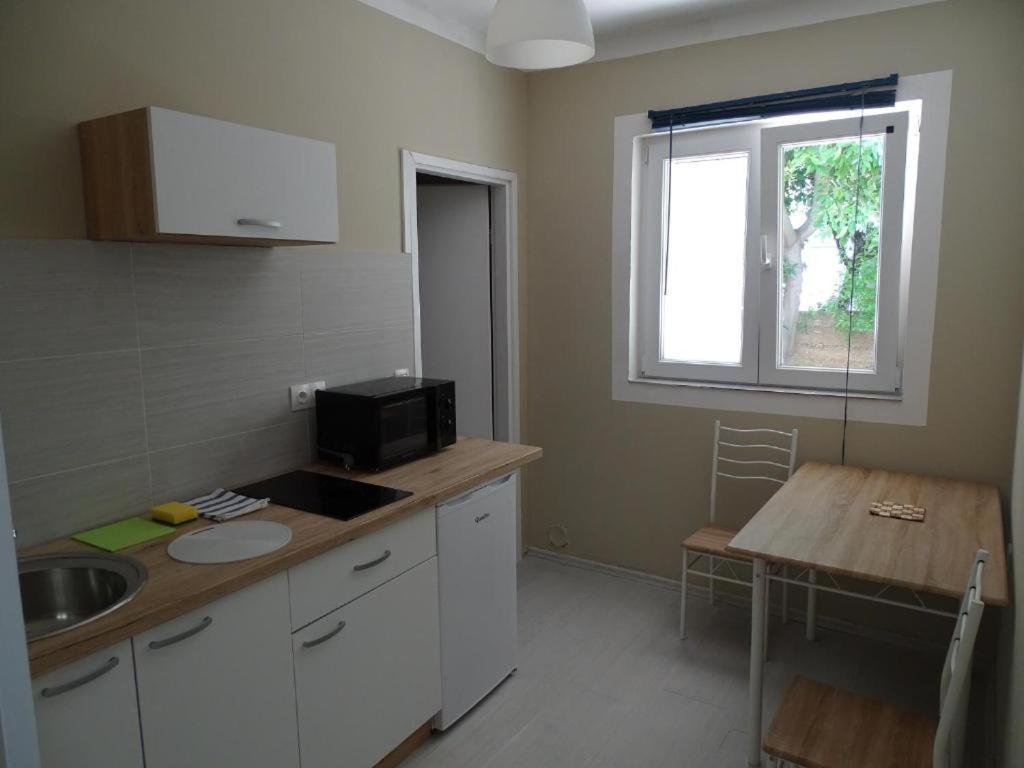 Apartments Losinj Mali Losinj Bagian luar foto