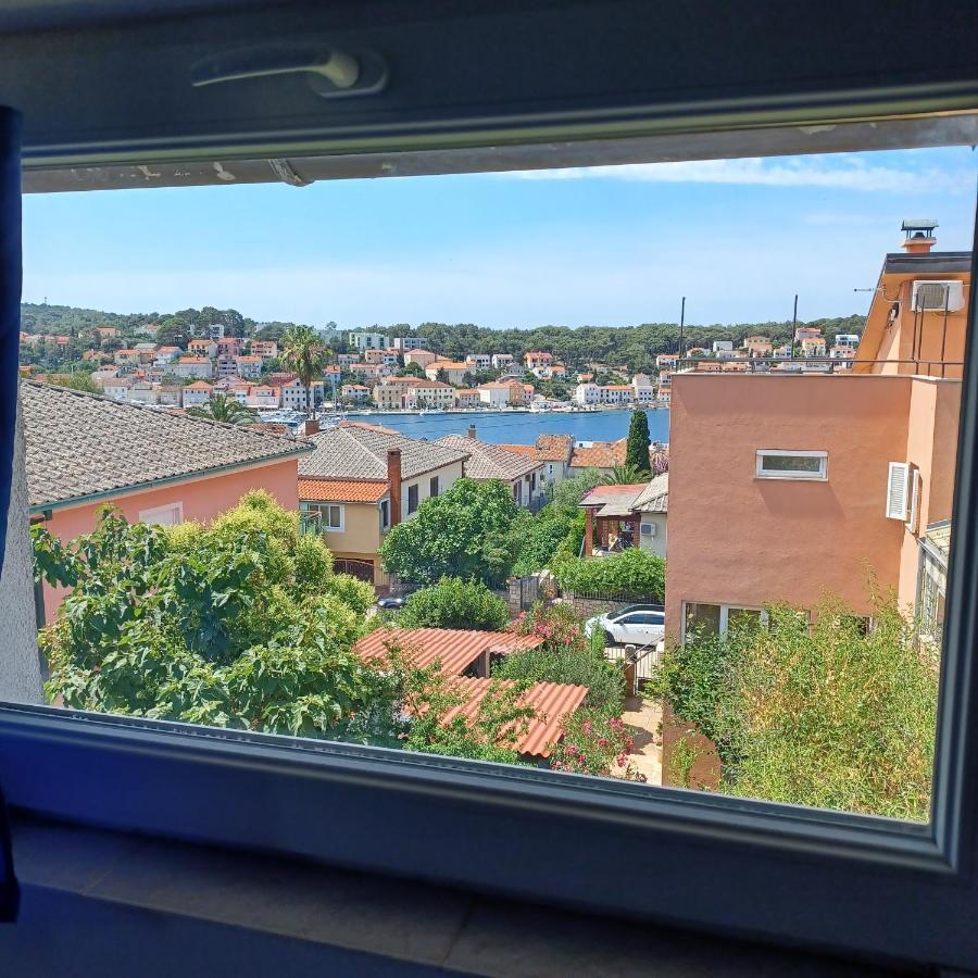 Apartments Losinj Mali Losinj Bagian luar foto