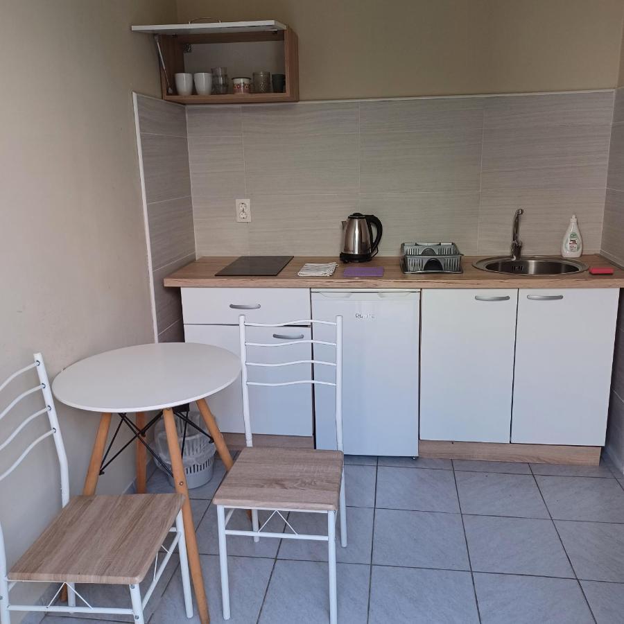 Apartments Losinj Mali Losinj Bagian luar foto