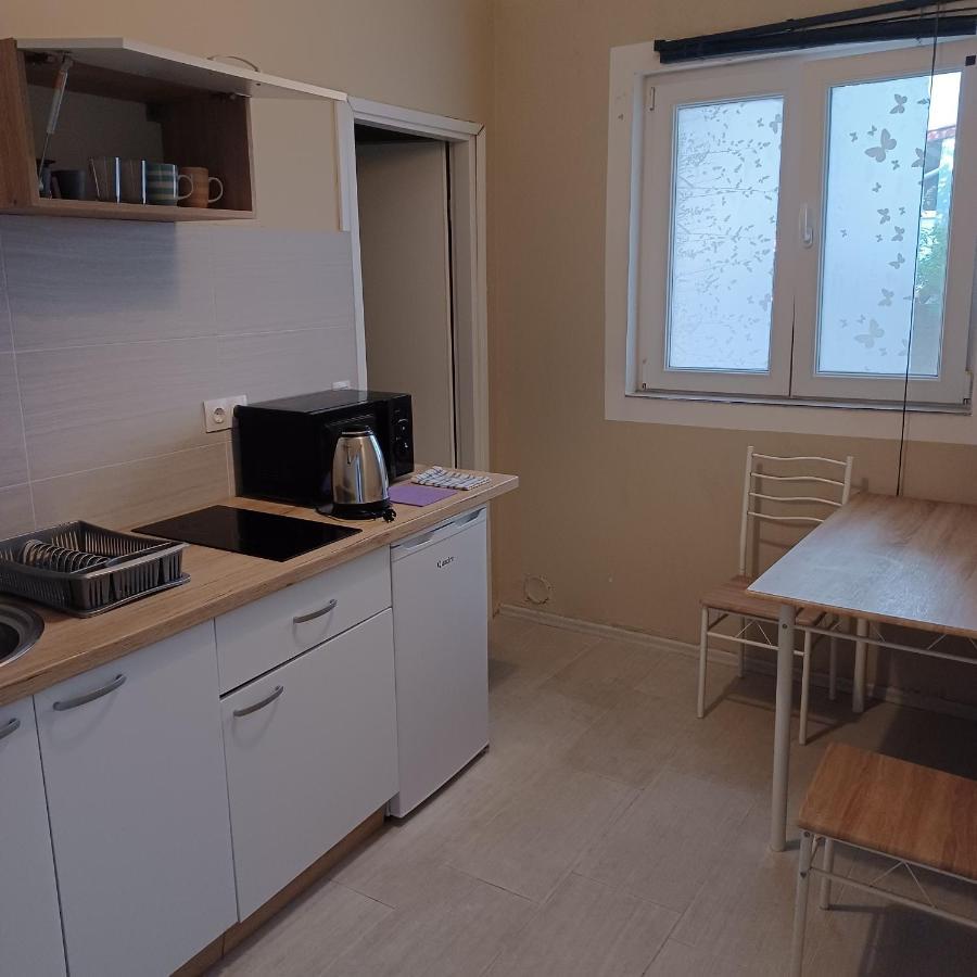 Apartments Losinj Mali Losinj Bagian luar foto