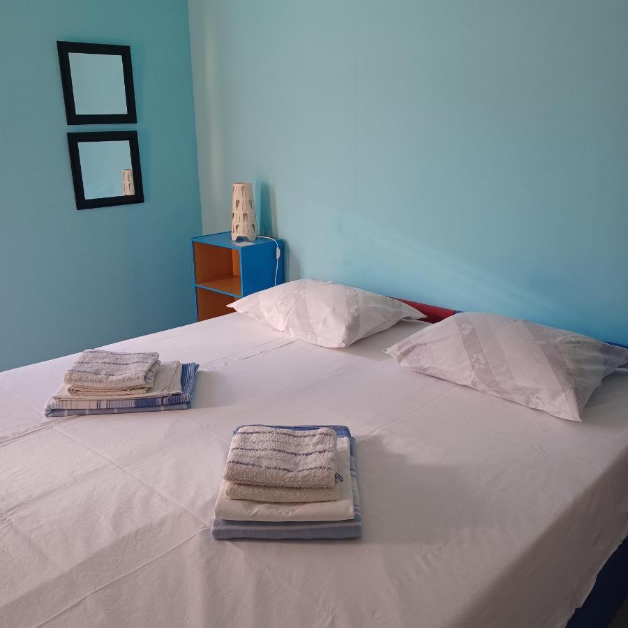 Apartments Losinj Mali Losinj Bagian luar foto