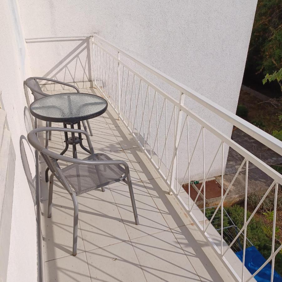 Apartments Losinj Mali Losinj Bagian luar foto