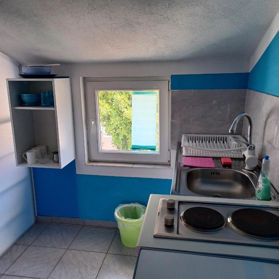 Apartments Losinj Mali Losinj Bagian luar foto